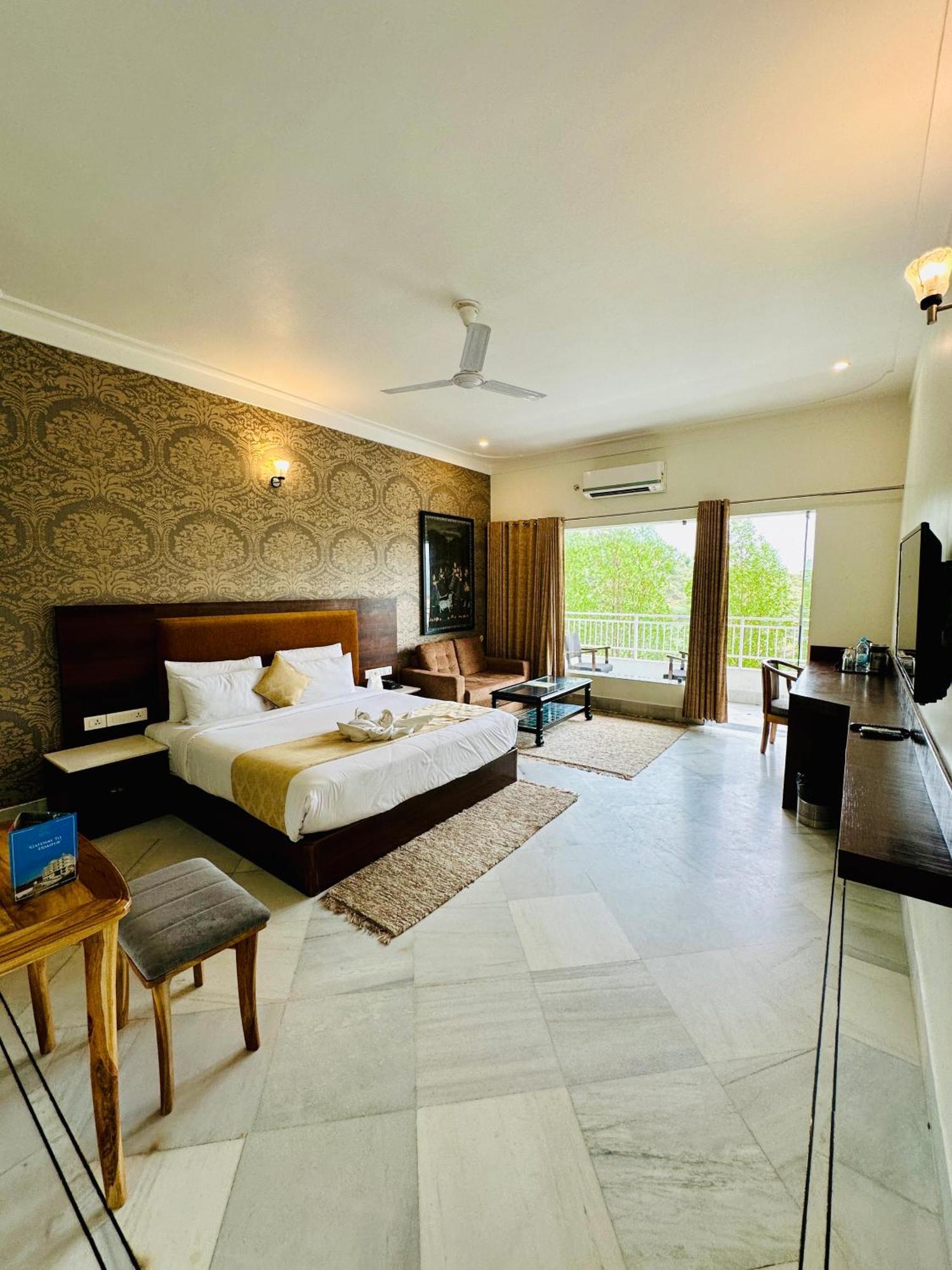 Mewar Palace Resort And Spa 烏代浦 外观 照片