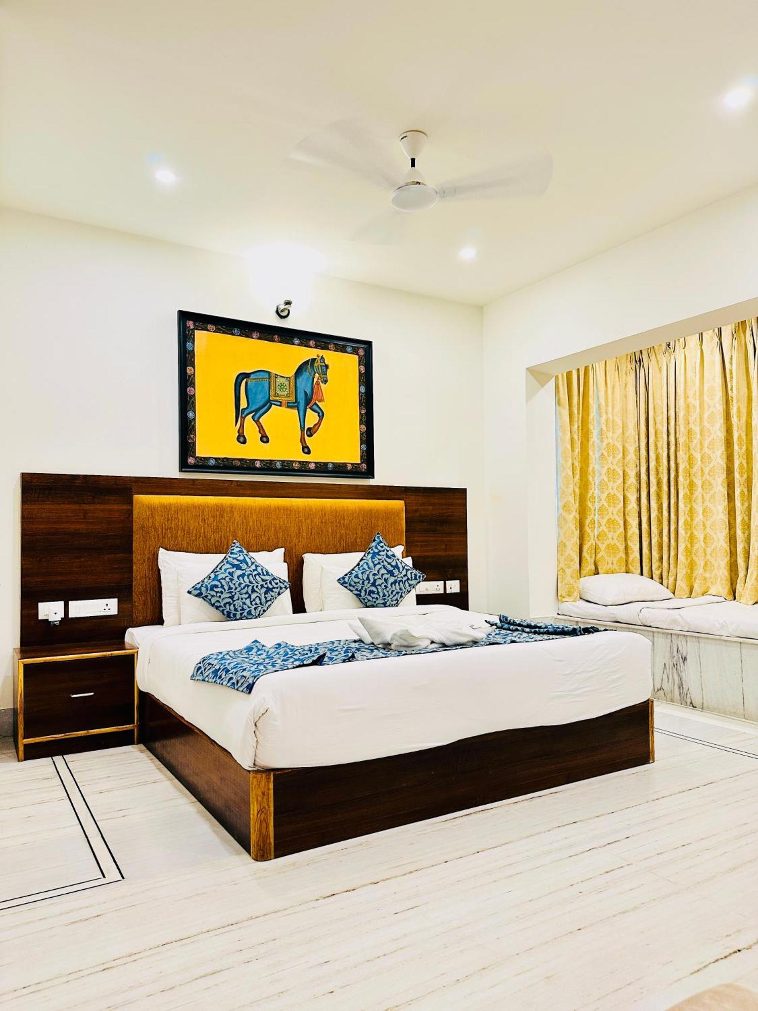 Mewar Palace Resort And Spa 烏代浦 外观 照片