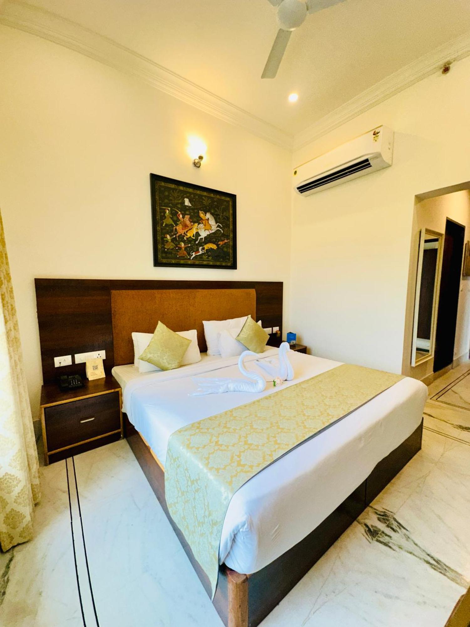 Mewar Palace Resort And Spa 烏代浦 外观 照片